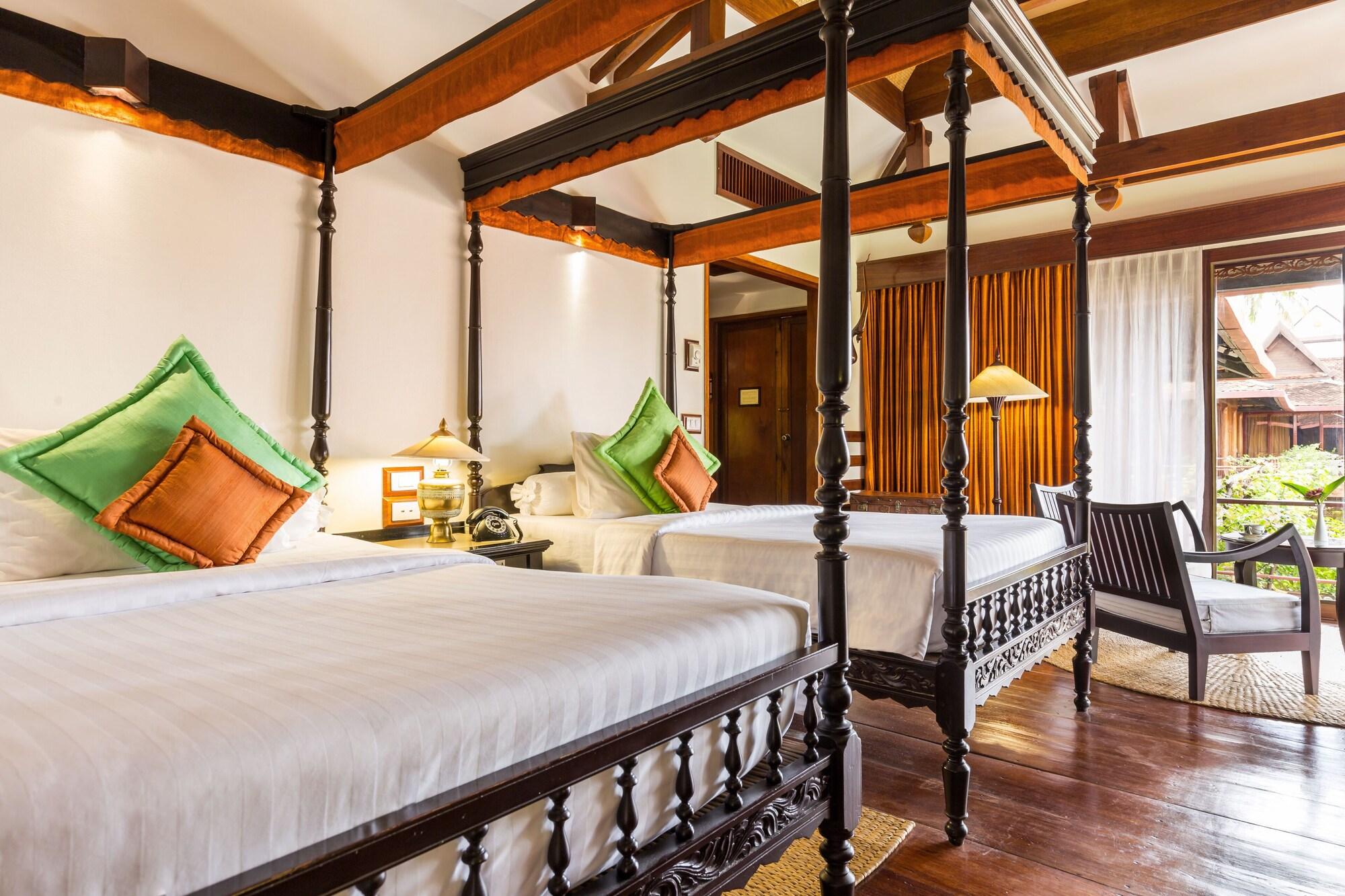 Angkor Village Hotel - Small Luxury Hotels Of The World Siem Reap Exteriör bild A room at the hotel