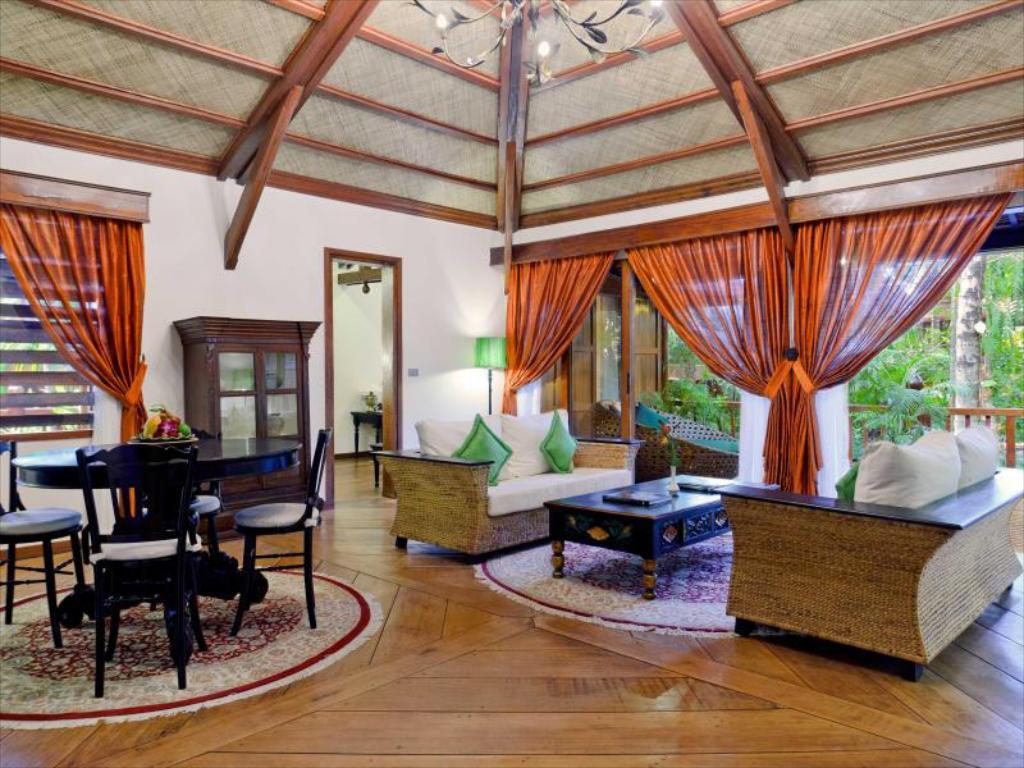 Angkor Village Hotel - Small Luxury Hotels Of The World Siem Reap Exteriör bild The interior of a villa at the resort