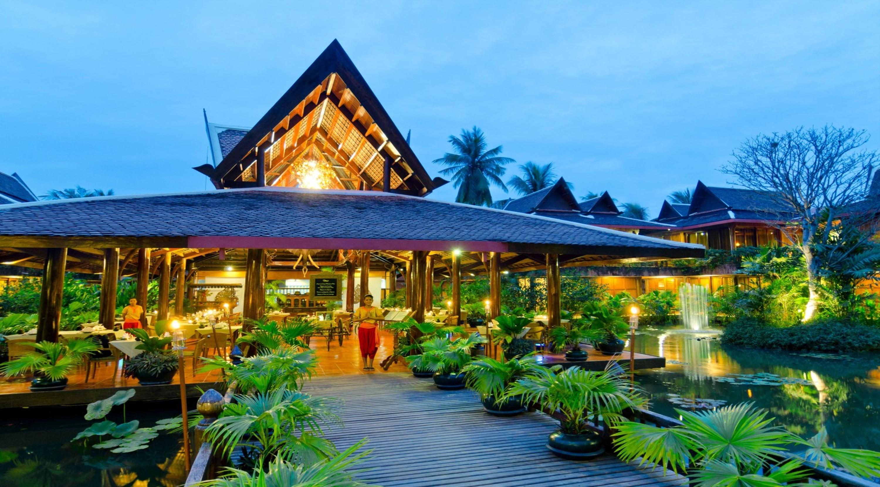 Angkor Village Hotel - Small Luxury Hotels Of The World Siem Reap Exteriör bild The Royal Thai Cuisine Restaurant